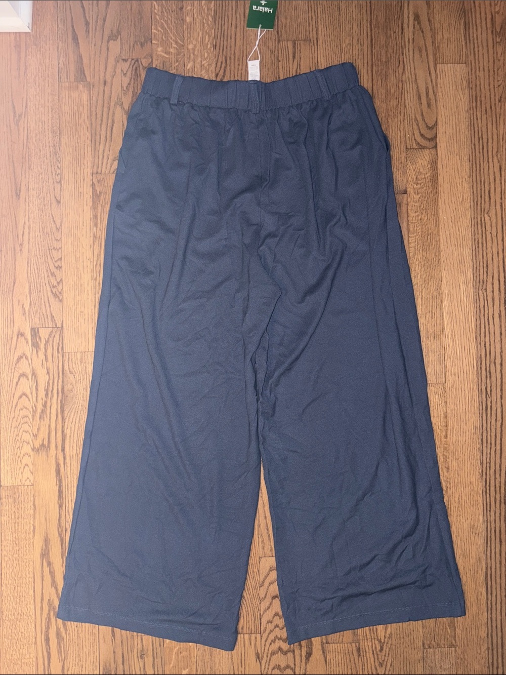 HALARA Wide-Leg Pleated Trousers in Grisaille - Picture 5 of 5
